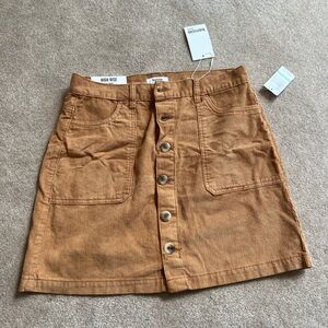 Kensie Corduroy high rise Button-Front Mini Skirt